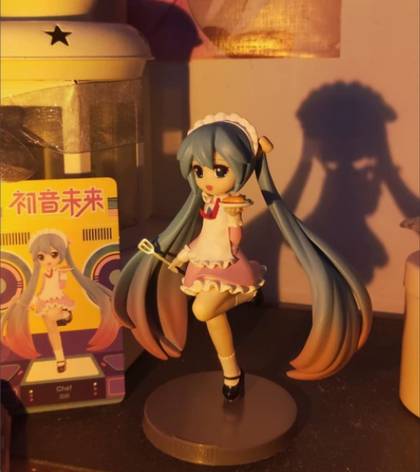 初音未来，泡泡玛特手办盲盒抽到的，直接下单...