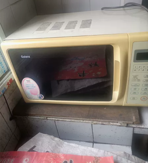 格兰仕微波炉23升闲置了 感兴趣的话点“我...