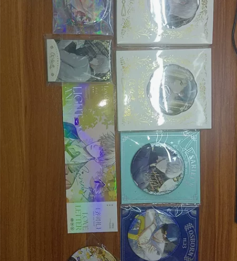 全部可原价出but需捆一张明信片!(一张明...