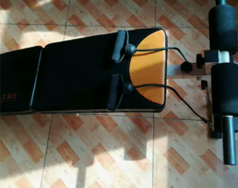 [转卖]家用收腹机哑铃凳可折叠多功能仰卧板...