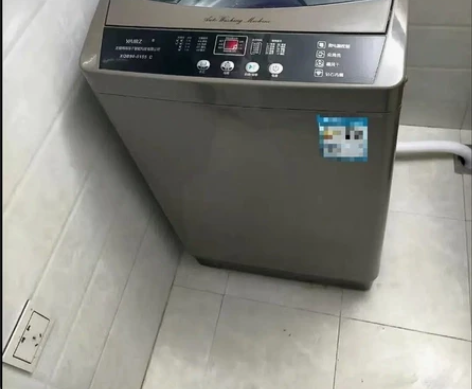 【亏本处理】10公斤全自动洗衣机小型租房包...