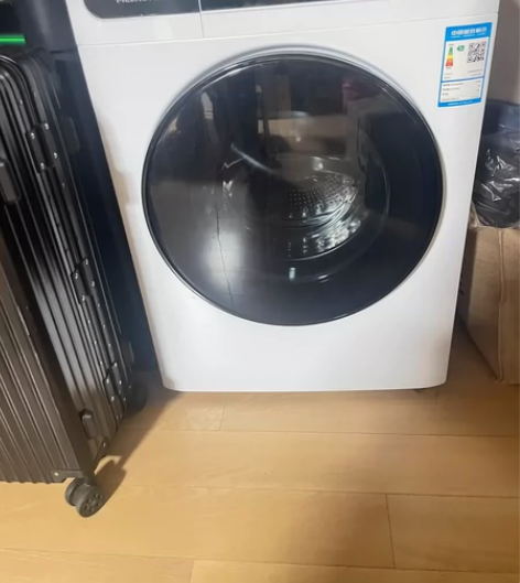 美菱全自动洗烘一体洗衣机，去年购入，家里后...