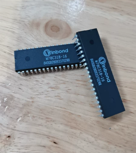 W78C31B-16全新原装，有9片，需要...
