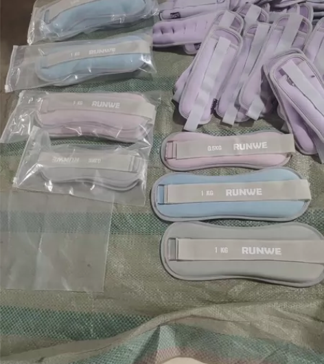 源头厂家清仓 沙袋绑腿绑手负重超薄隐 形男...