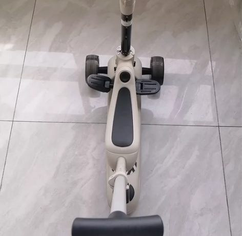 贝易尊享三合一滑板车，旗舰店入，包装在，自...