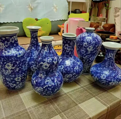 特卖包邮景德镇青花冰梅陶瓷器家居饰品客厅博...