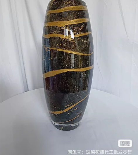 全新人工吹制纯手工黑色缠绕金粉效果质感琉璃花瓶工艺品。轻奢风...