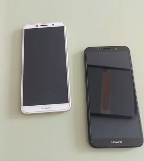 2台华为畅享8e   配置：2+32  屏...