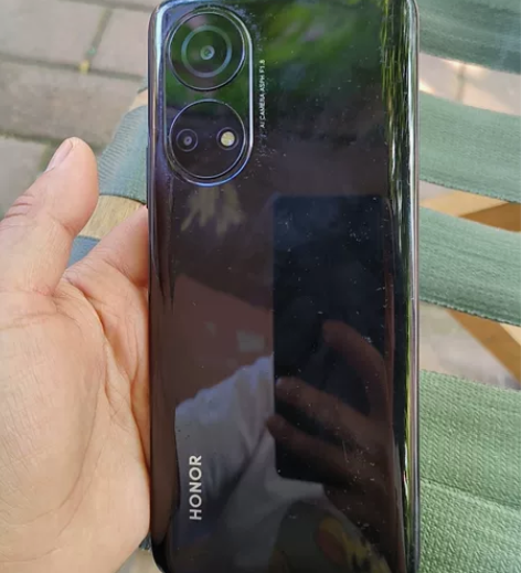 畅享30plus，有账号，屏幕有点老化，看...