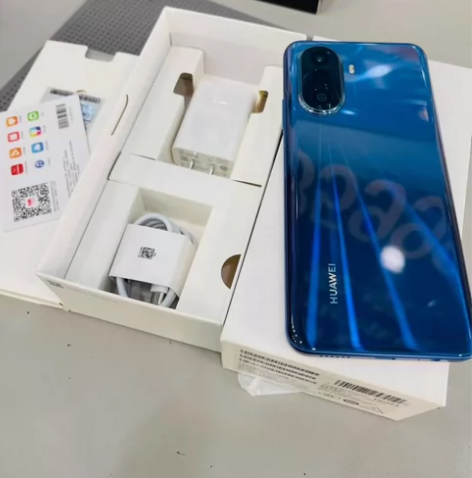 华为畅享10 PⅠus 6＋128g，麒麟...