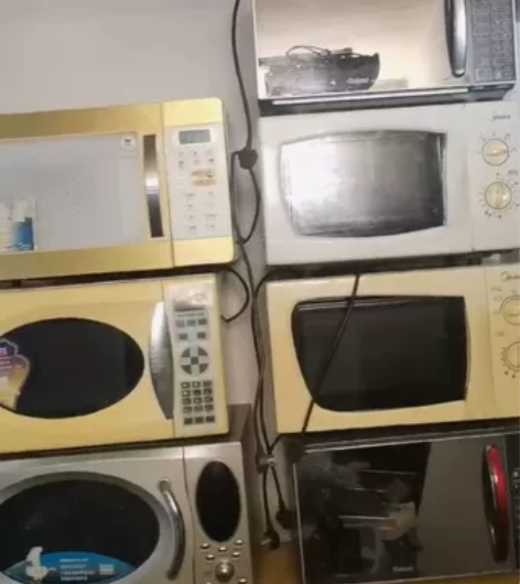 这些格兰仕美的微波炉功能正常，现在便宜转让...