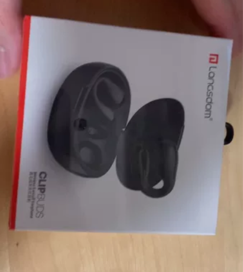 公司礼品，全新未拆转手，兰士顿无线耳机。天...