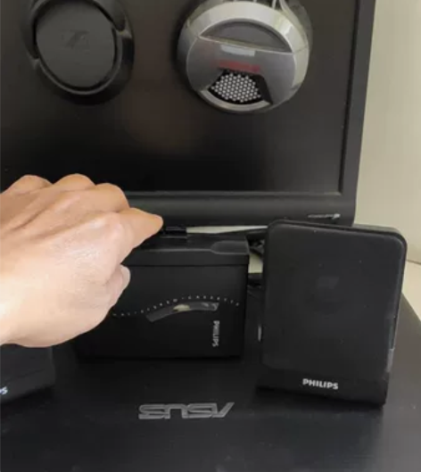 以前的一个飞利浦磁带随身听AQ6401，没...